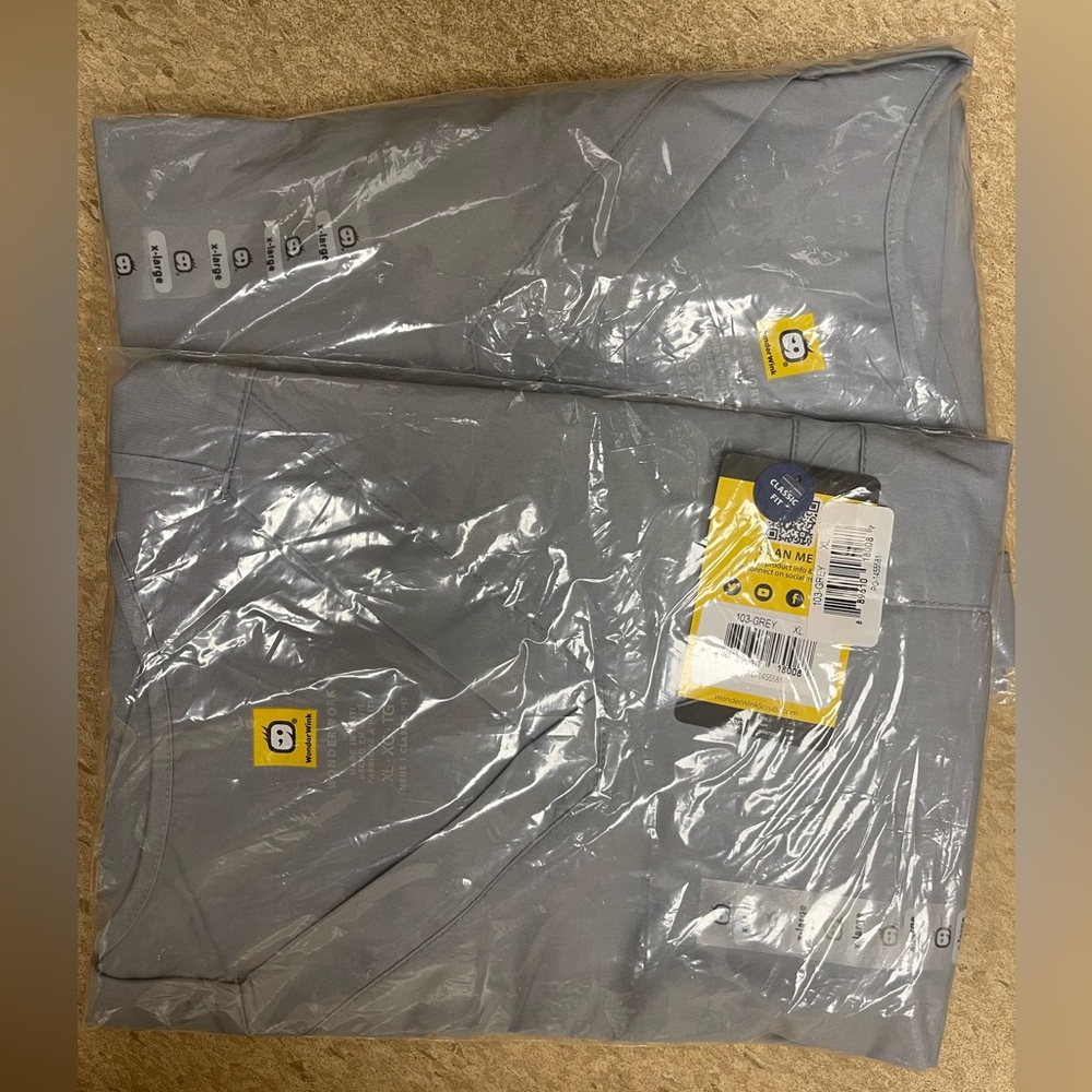 Wonderwink scrub top